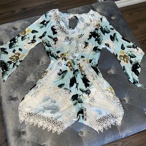 Lace trim romper